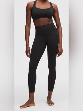 Lululemon Black Align High rise 28’ with pockets
